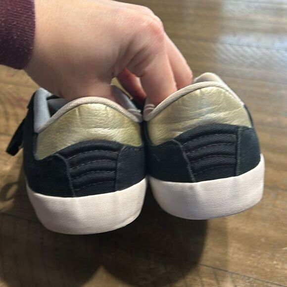 Converse All Star sneakers size 8 - Picture 4 of 11